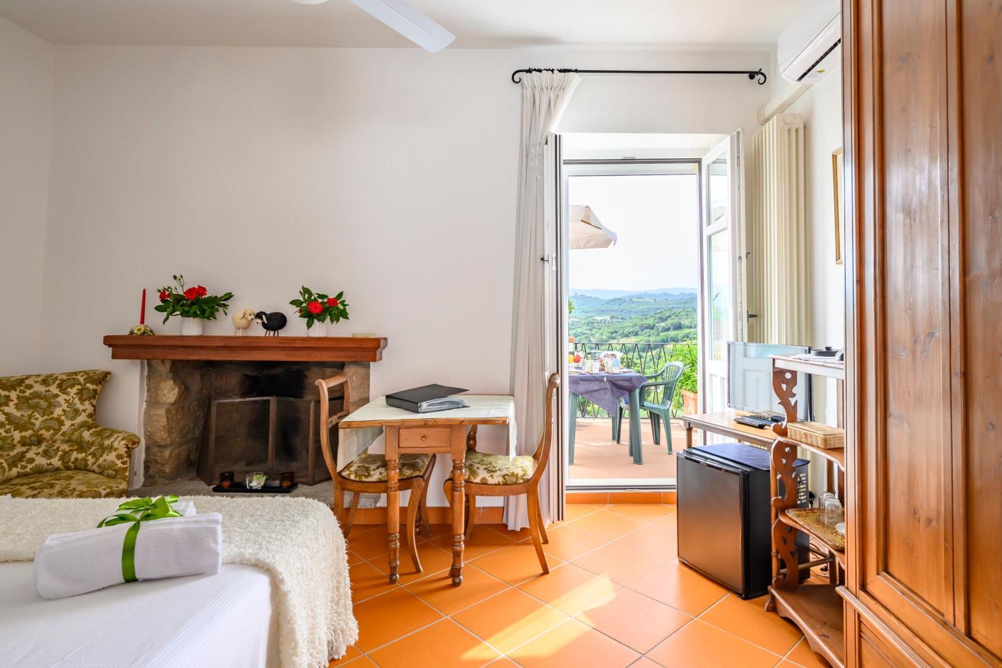 La Vignaredda - Residenza Di Charme Hotel Aggius Buitenkant foto