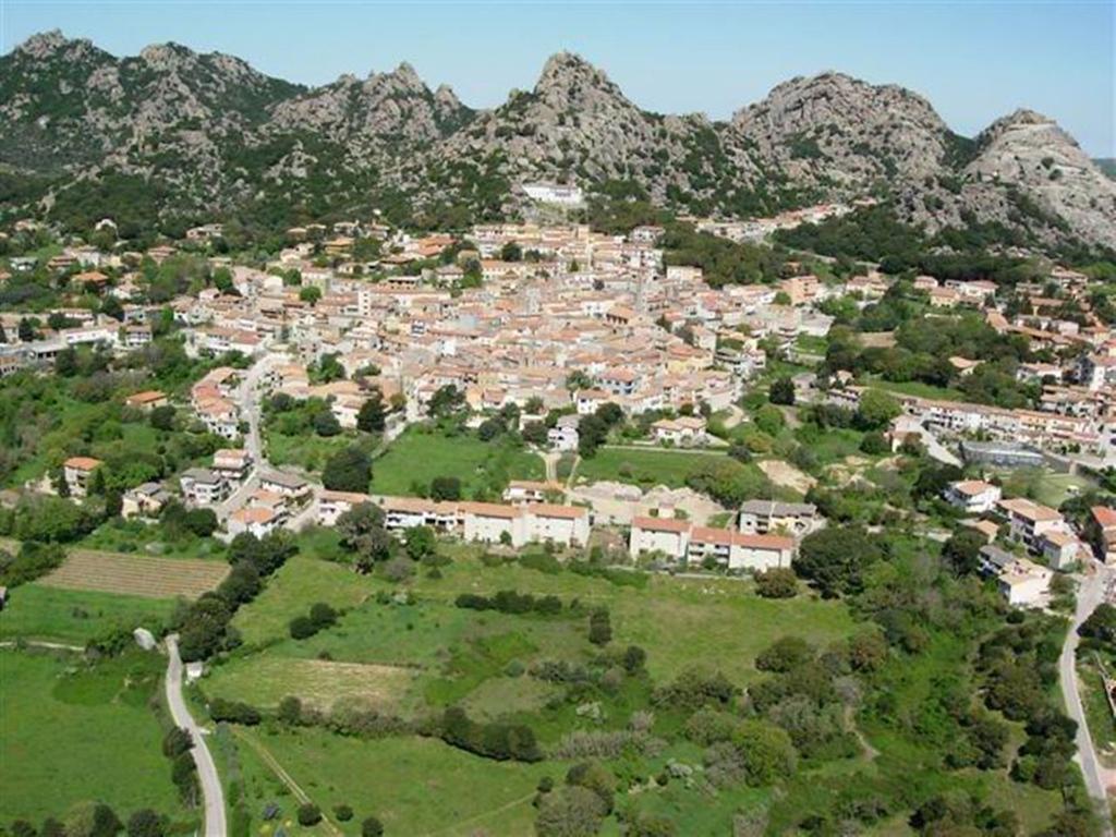 La Vignaredda - Residenza Di Charme Hotel Aggius Buitenkant foto