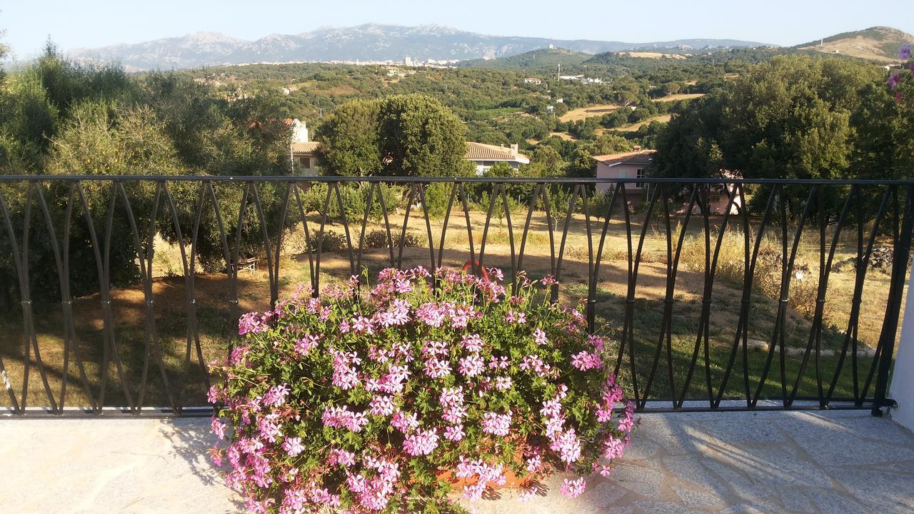 La Vignaredda - Residenza Di Charme Hotel Aggius Buitenkant foto